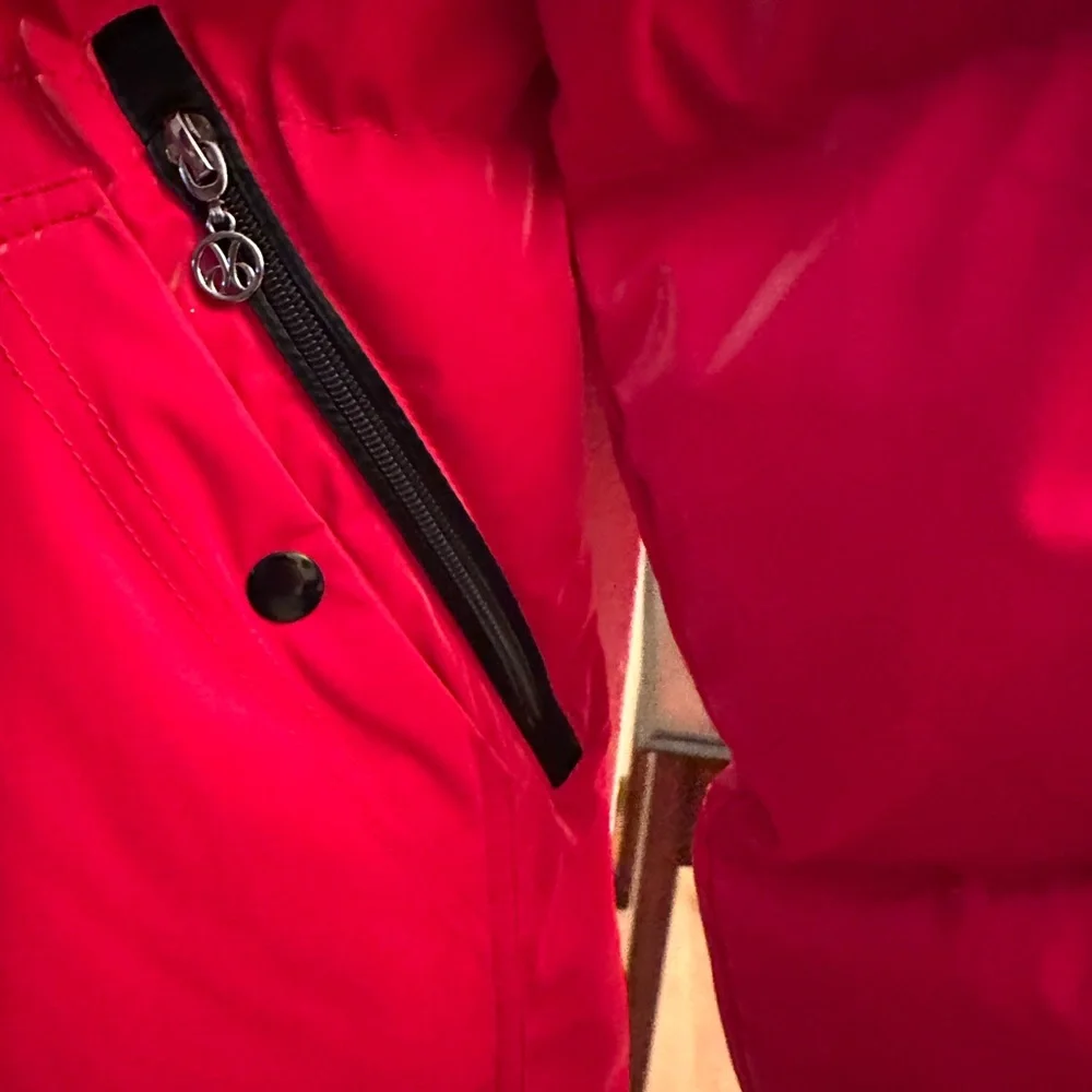 Dolcezza Red Puffer Coat - Picture 5 of 8